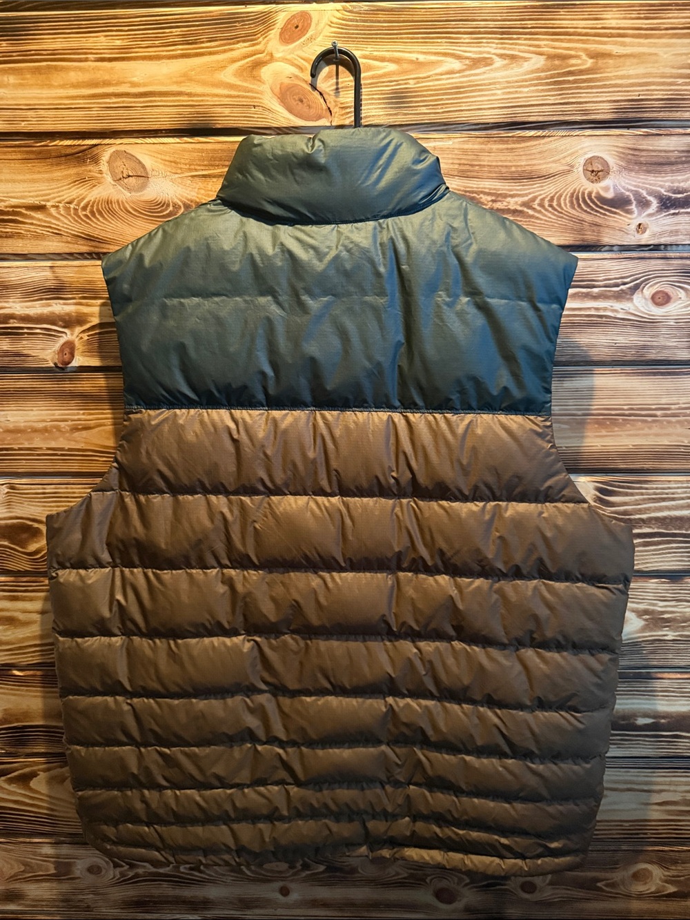 Patagonia Brown and Olive Quilted Puffer Vest - Picture 3 of 3